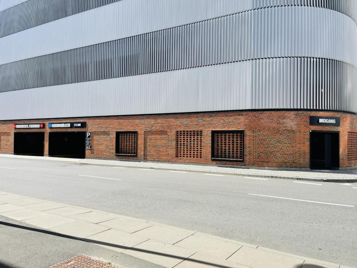 Aday - Harbor Groundfloor Own Entrance - Studio Aalborg Exterior foto